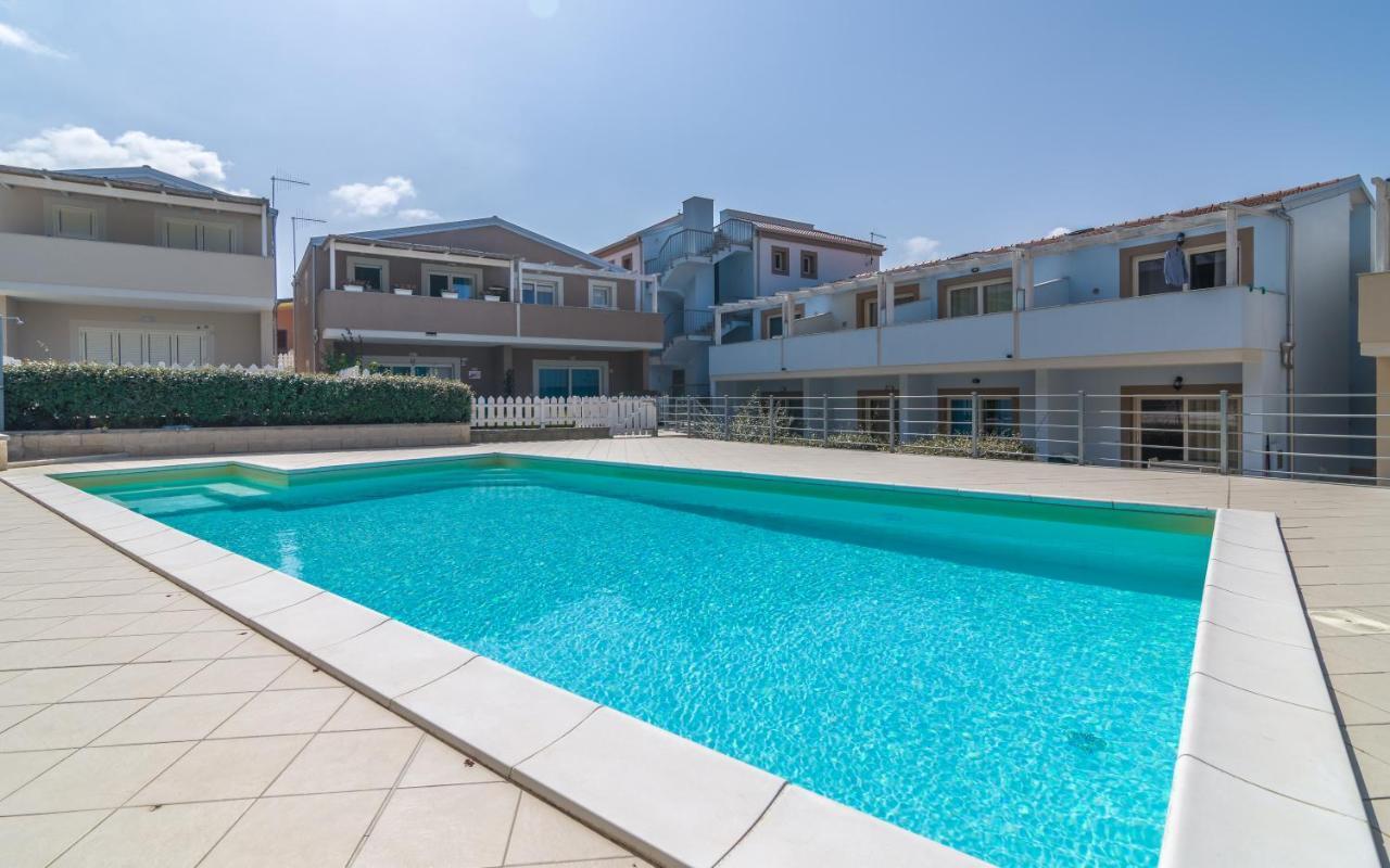 Villetta Morello Climatizzata Con Giardino Privato Viddalba Экстерьер фото